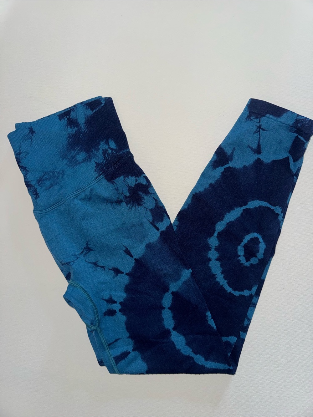 PINK Victoria's Secret Blue Tie-Dye Leggings